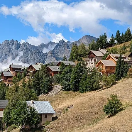 La Boutame : Au Pied Des Pistes A Reculas Chalet *