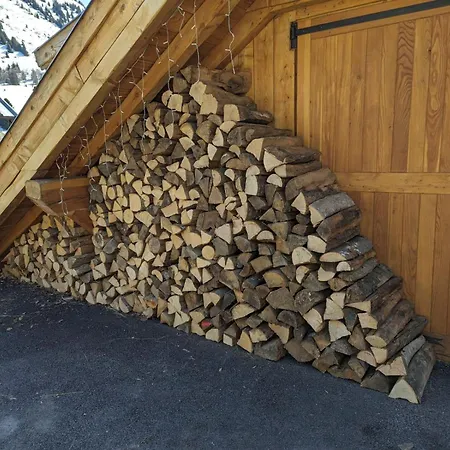 La Boutame : Au Pied Des Pistes A Reculas Chalet